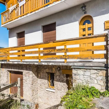 Apartment For 6 People *